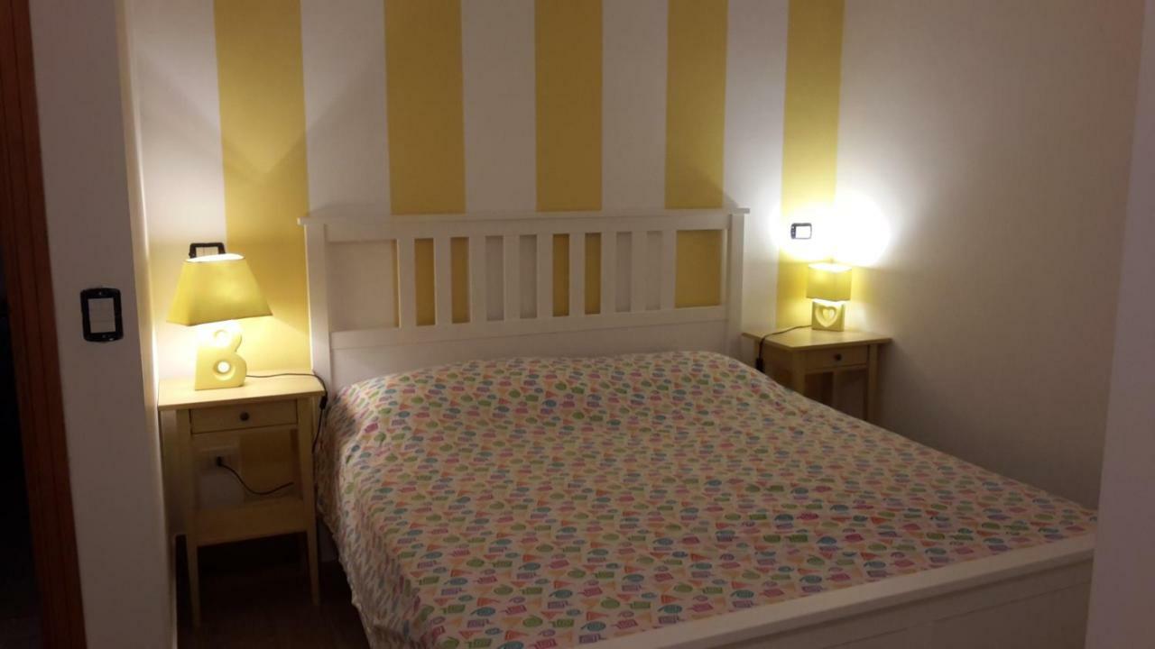 O' Paese E Masaniello Bed & Breakfast Наполи Екстериор снимка